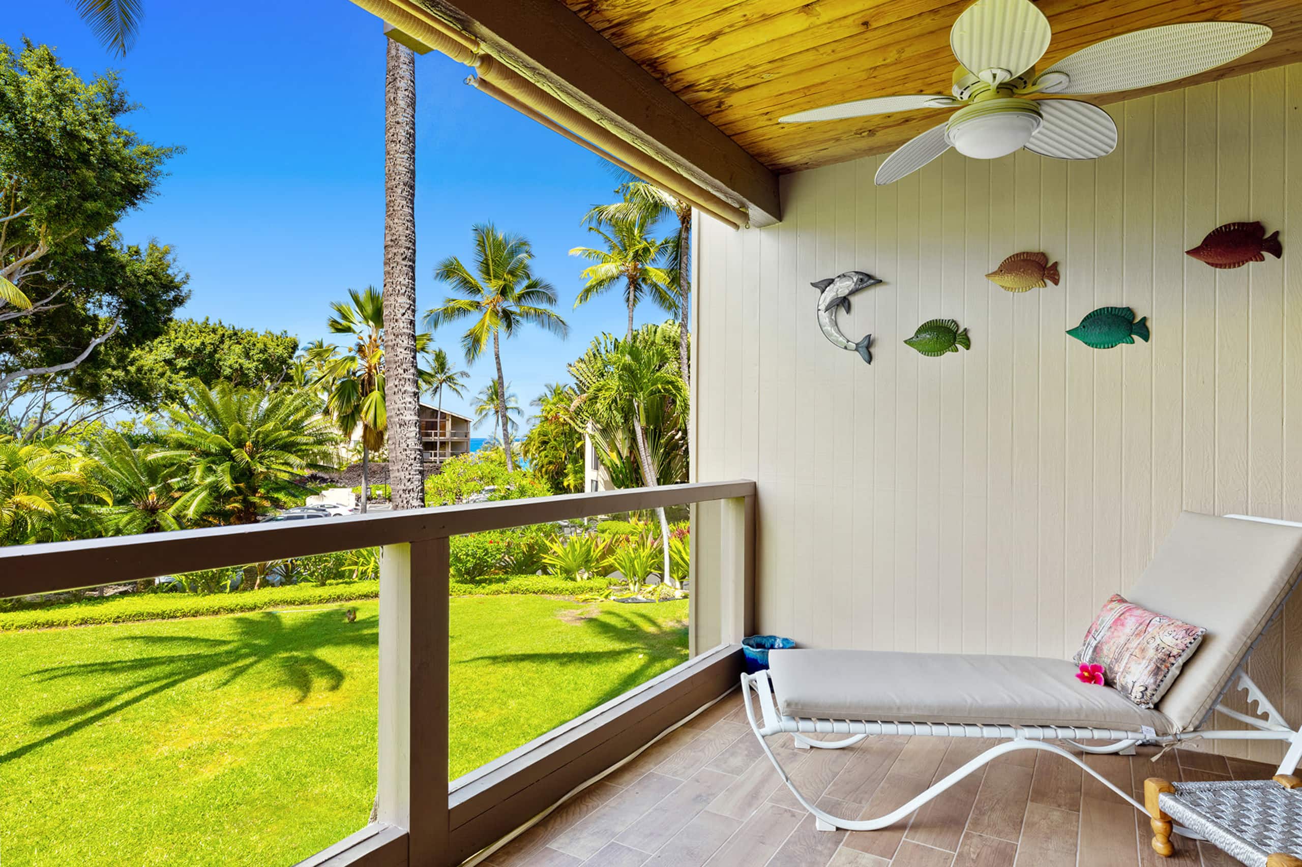 Condo in Kailua-Kona · ★4.71 · 2 bedrooms · 2 beds · 2 baths - Image 6
