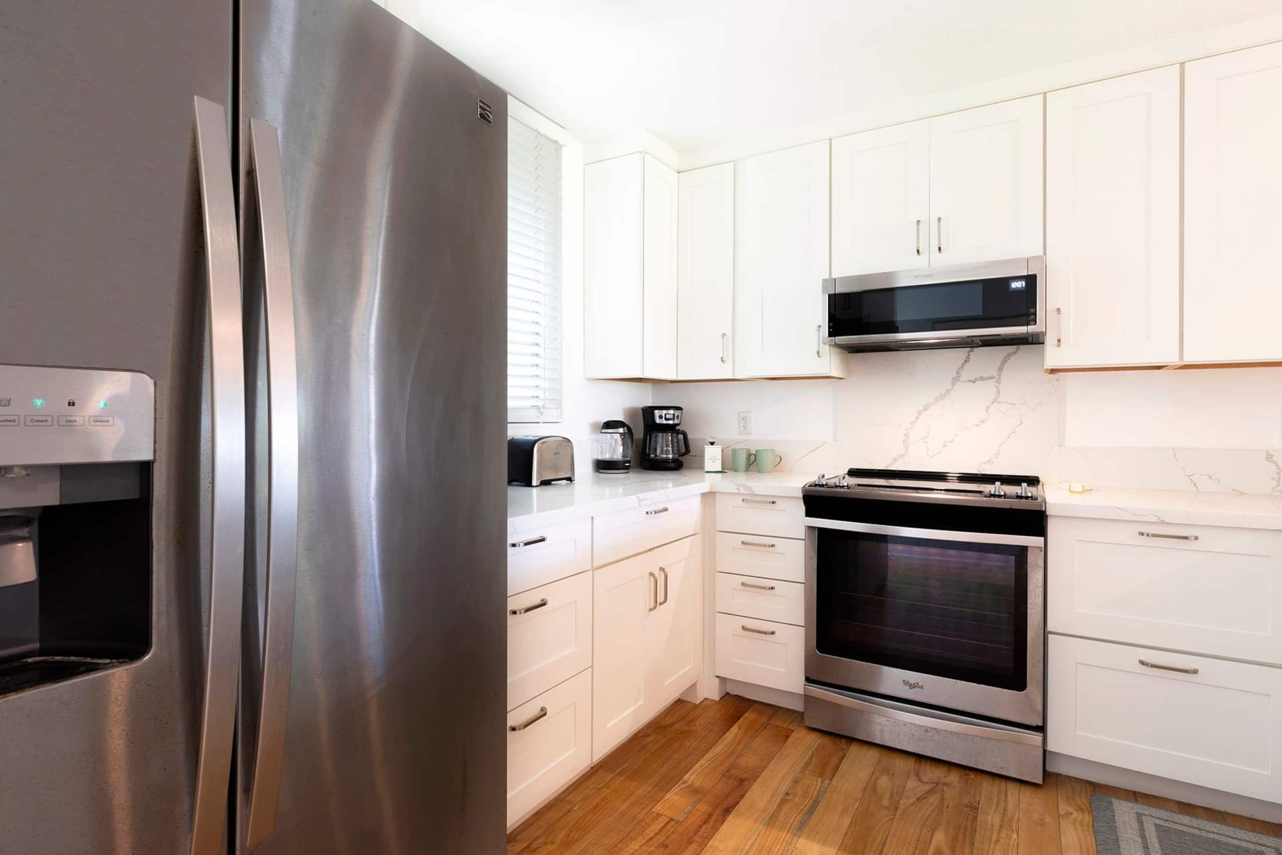 Condo in Kailua-Kona · ★4.71 · 2 bedrooms · 2 beds · 2 baths - Image 21