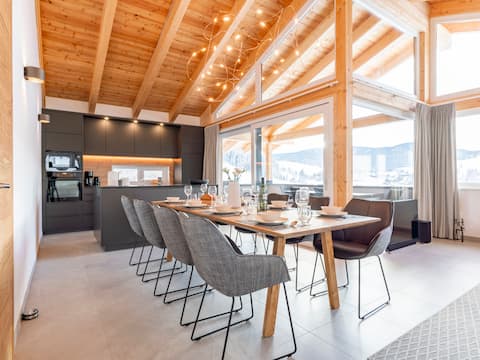 Wonderful ski in-ski out lodge with sauna