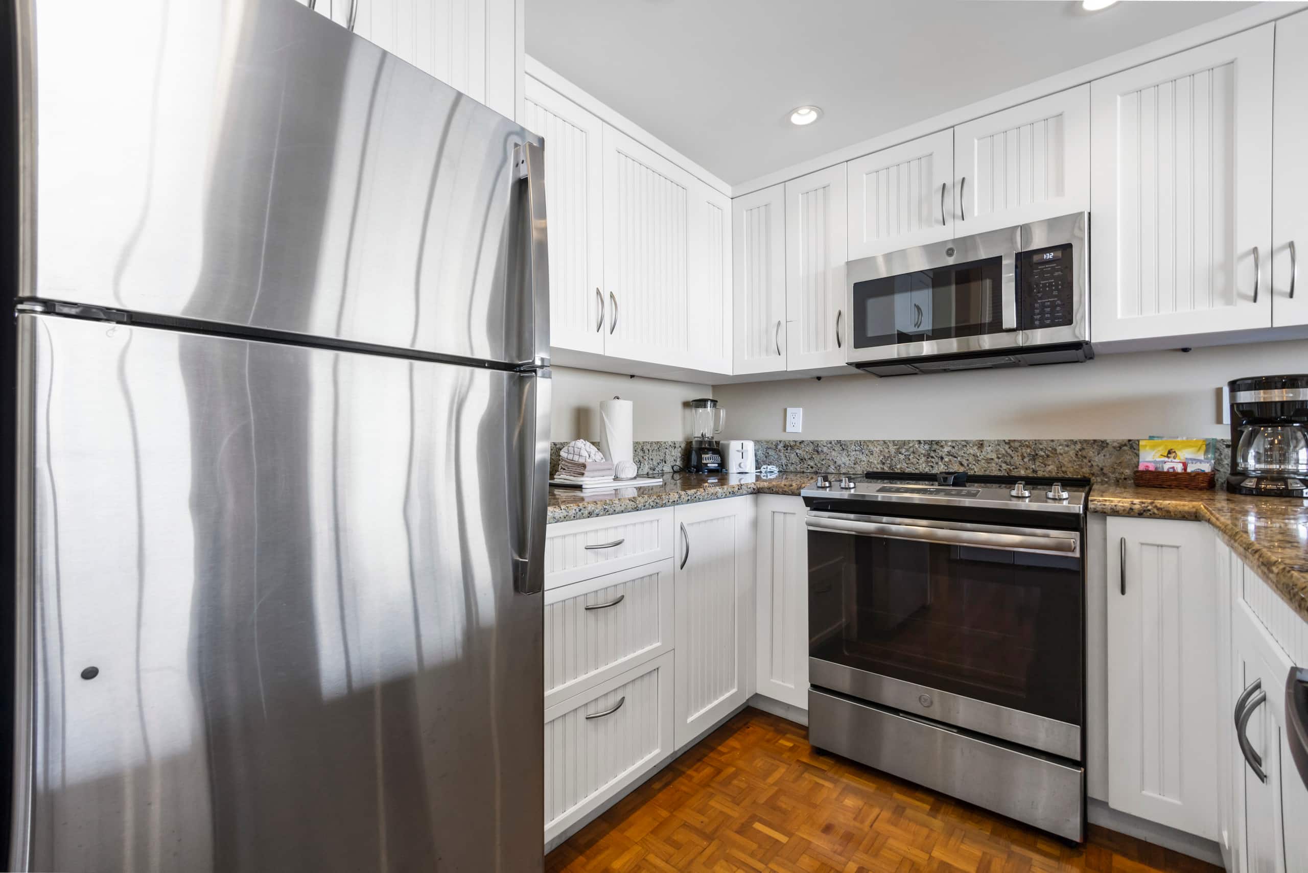 Condo in Lahaina · ★5.0 · 1 bedroom · 1 bed · 2 baths - Image 14