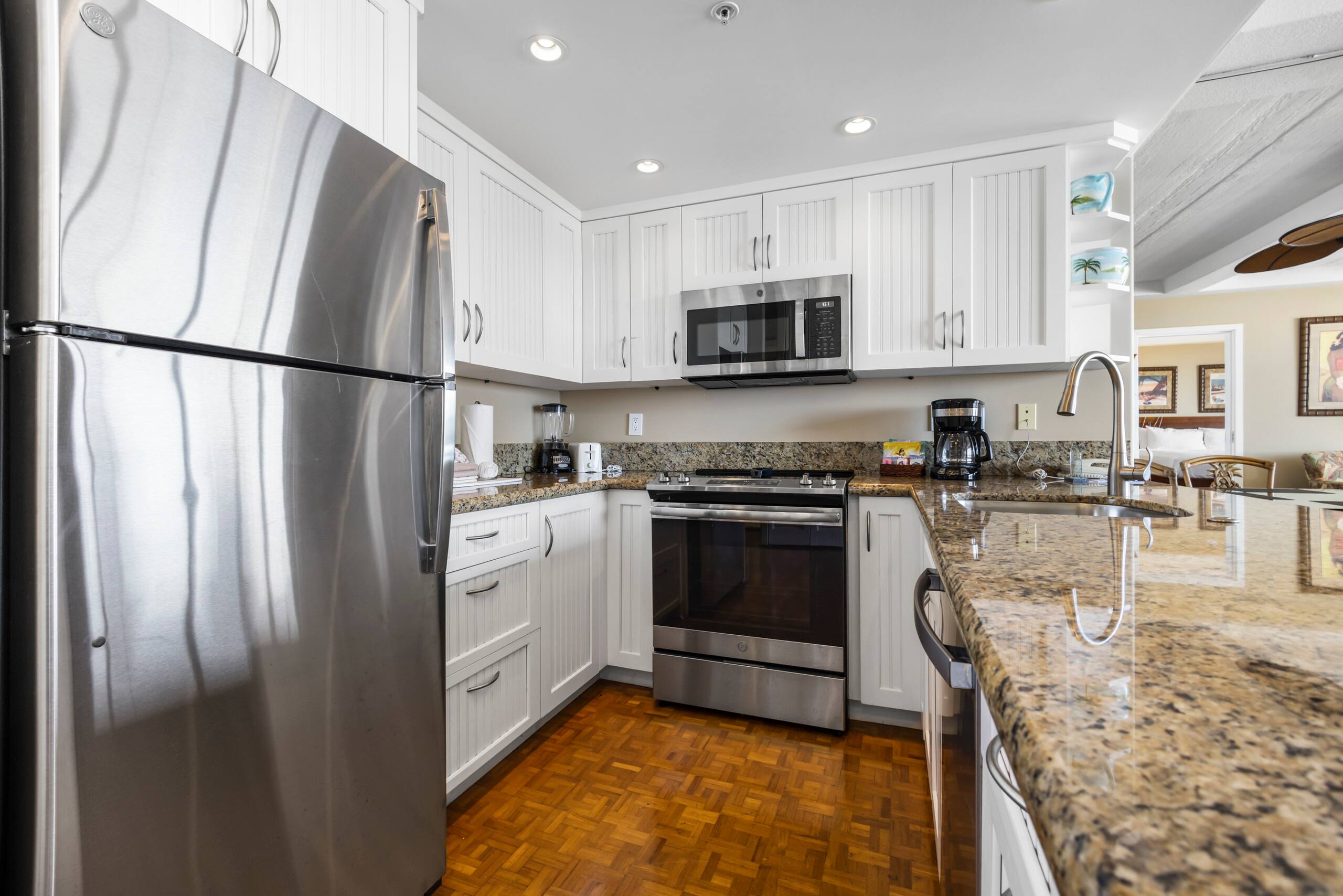 Condo in Lahaina · ★5.0 · 1 bedroom · 1 bed · 2 baths - Image 15