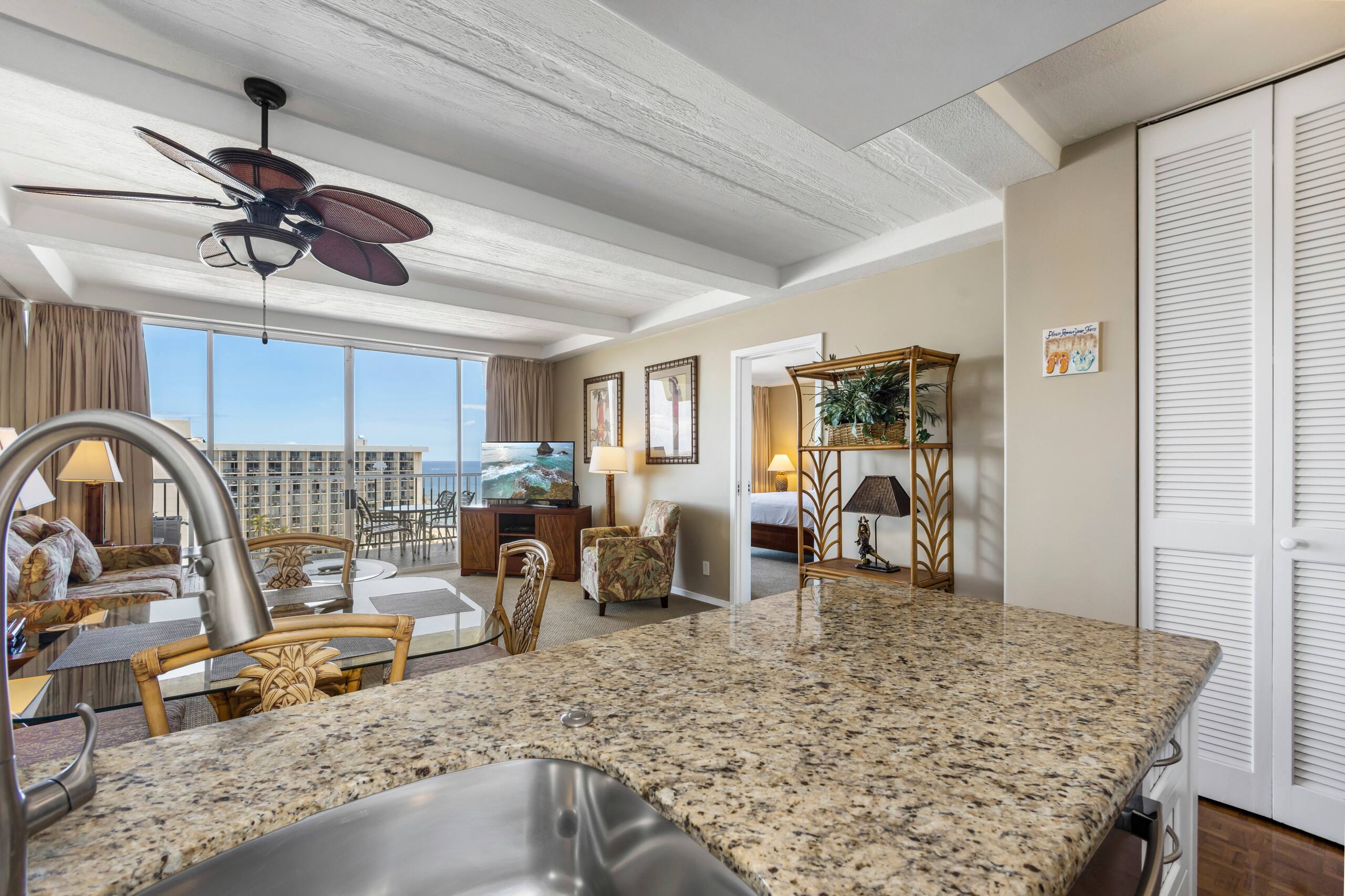 Condo in Lahaina · ★5.0 · 1 bedroom · 1 bed · 2 baths - Image 4