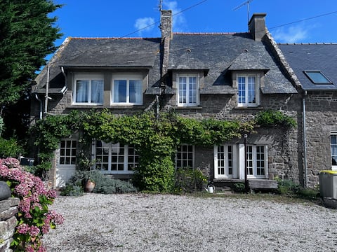 Rare pearl with garden facing the sea