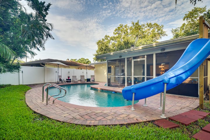 Private Pool, Slide & Treehouse: Largo Retreat - Largo, FL