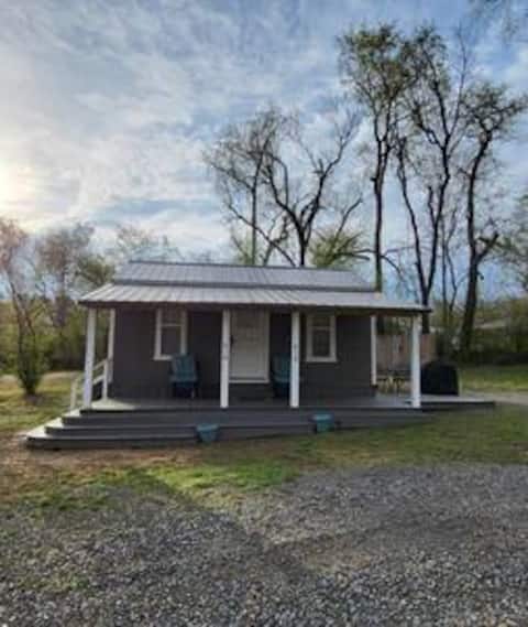 Clinton Cabins #1 Quiet and relaxing!