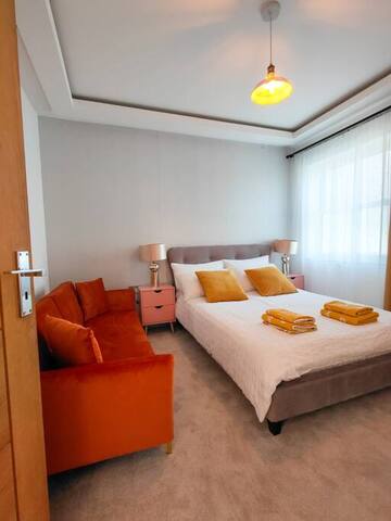 Breathtaking Park Views in the Heart of London gallery image 3