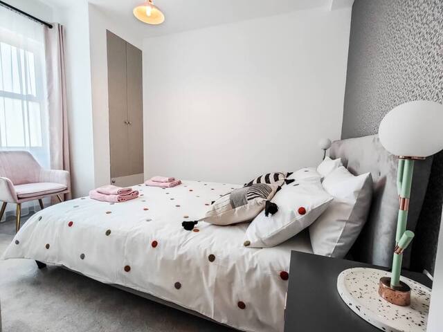 Breathtaking Park Views in the Heart of London gallery image 5