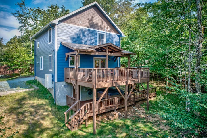 Dogwood Den - Beech House, Pets, Hot Tub, Fire Pit - Banner Elk, NC