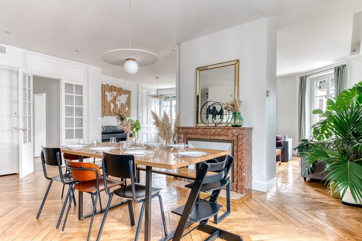 Large and beautiful apartment in the heart of Lyon gallery image 5