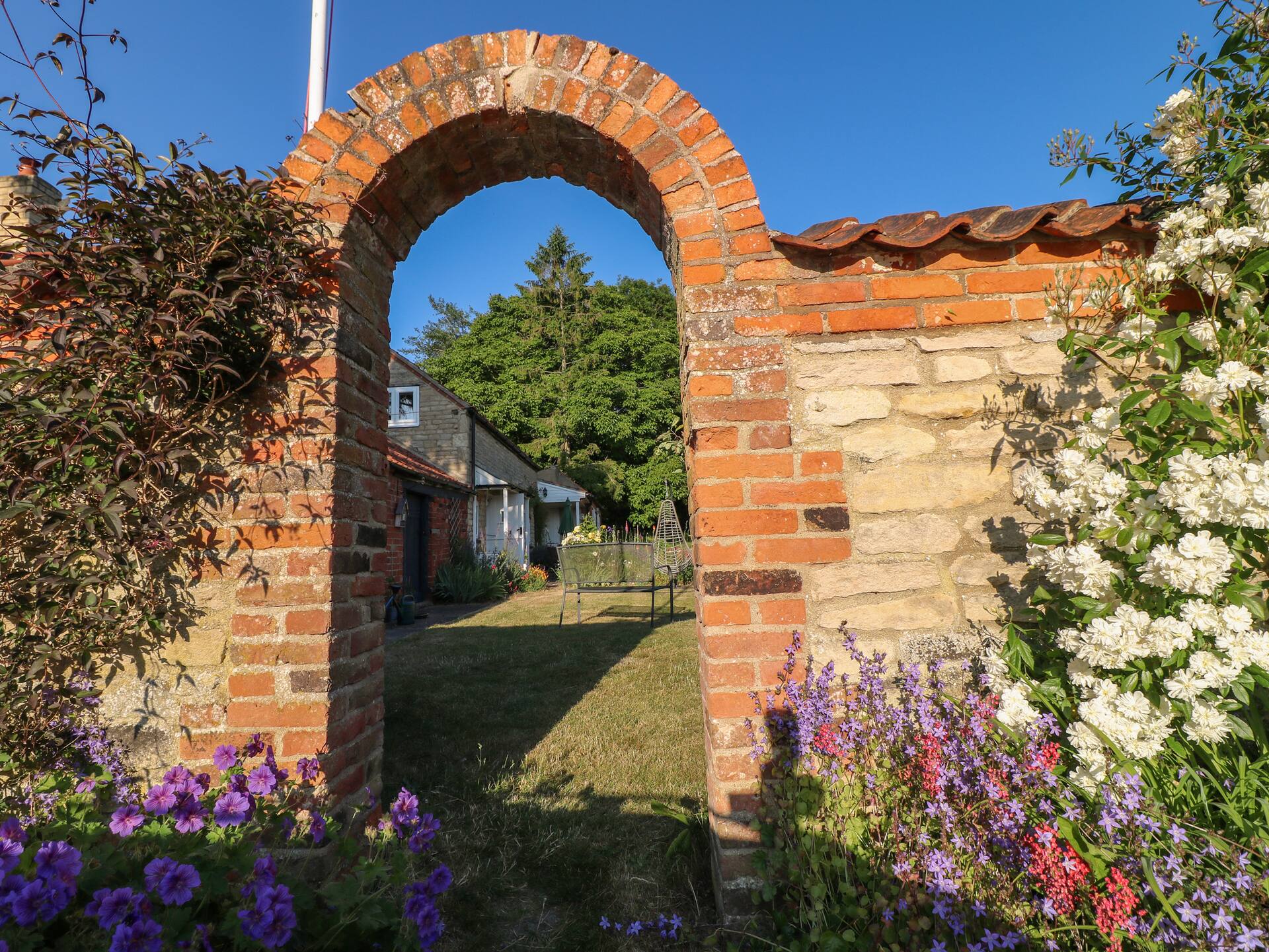 Granary Cottage — photo 3