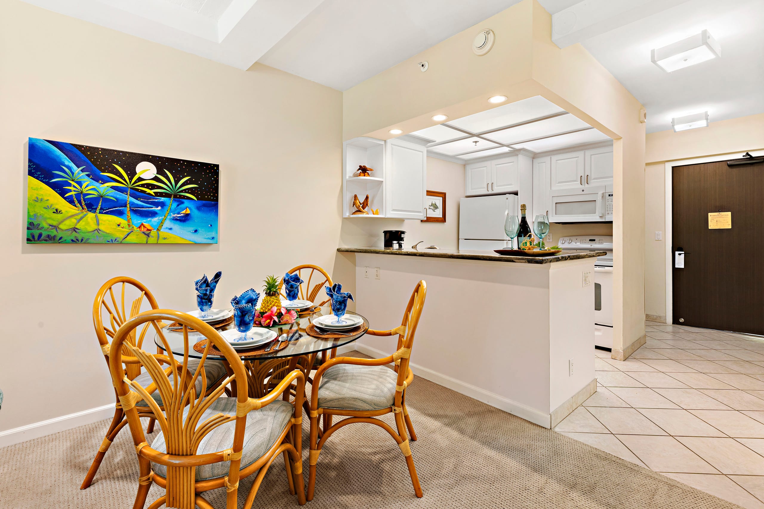 Condo in Lahaina · ★5.0 · Studio · 2 beds · 2 baths - Image 10