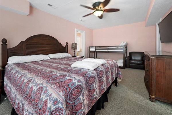 غرفة نوم همنغواي 14