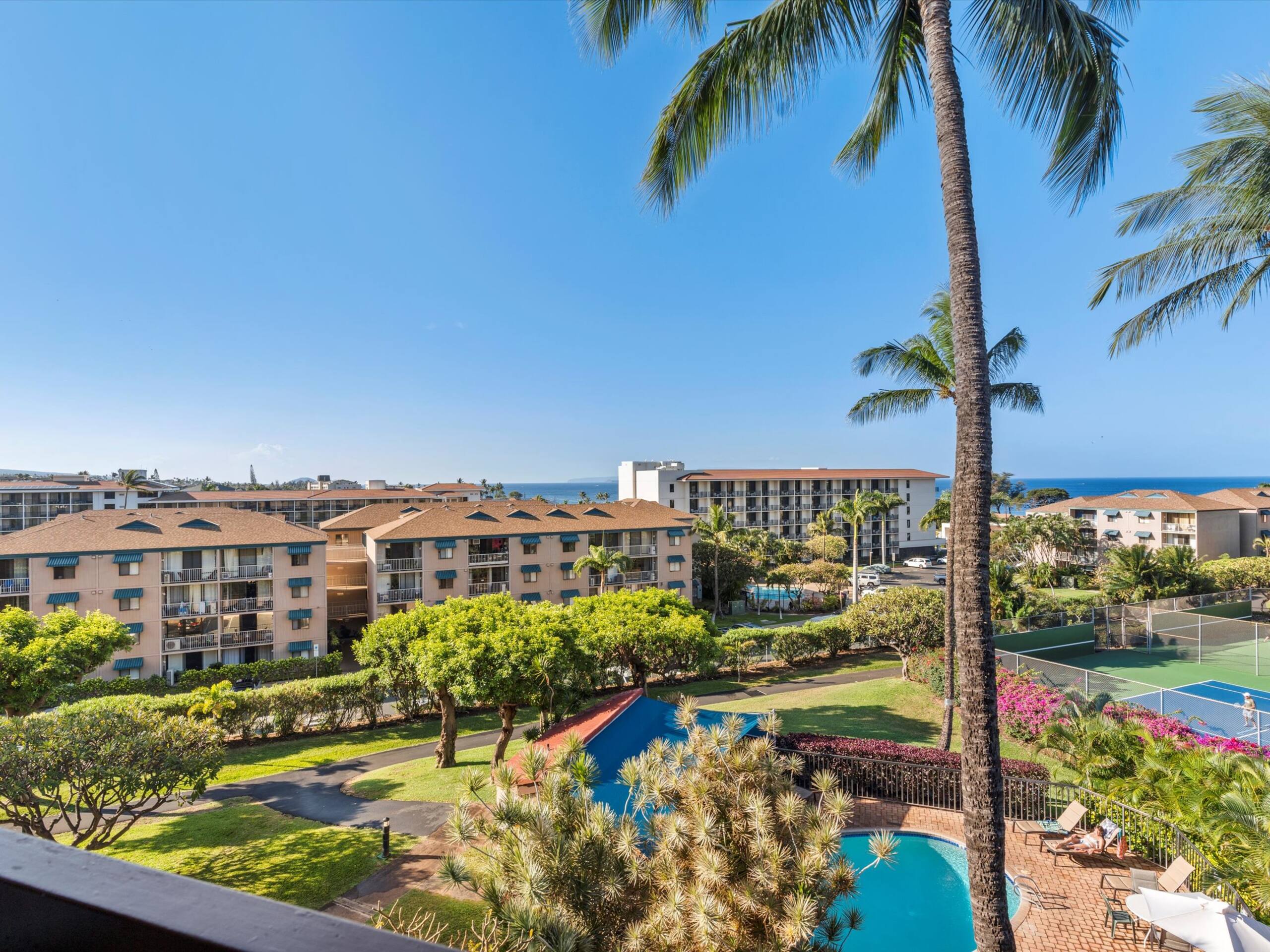 Condo in Kihei · ★4.72 · 2 bedrooms · 2 beds · 2 shared baths - Image 9
