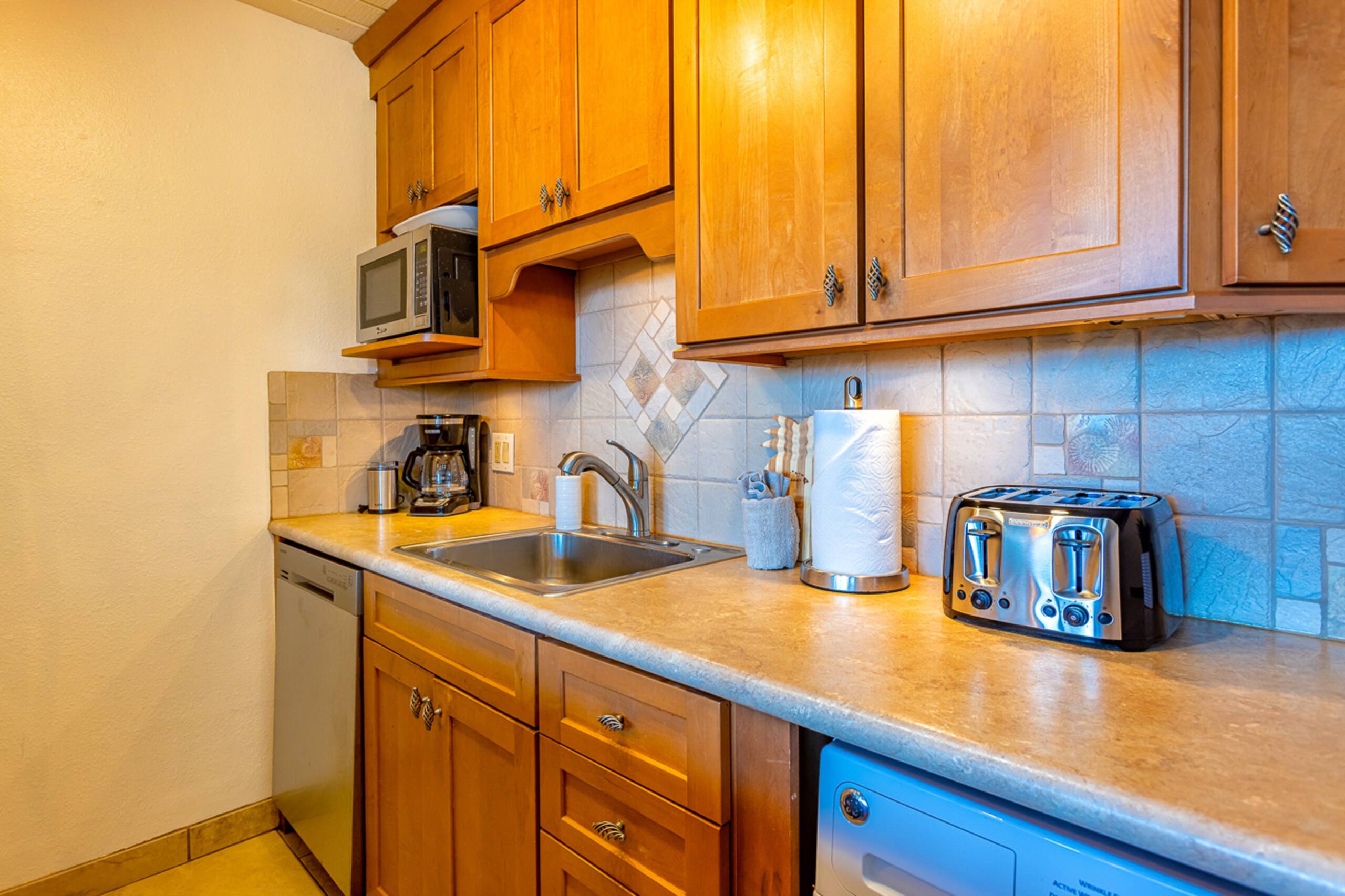 Condo in Kihei · ★4.72 · 2 bedrooms · 2 beds · 2 shared baths - Image 24