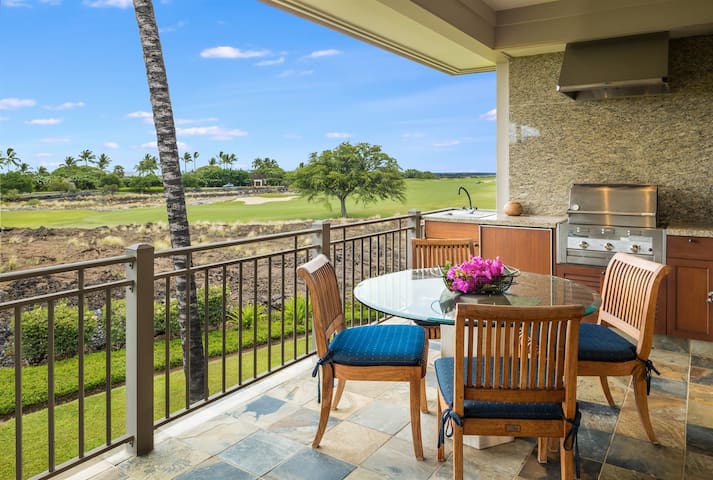 Hualalai Lux Ocean View Kaulu Villa 2 Golf Carts! gallery image 3