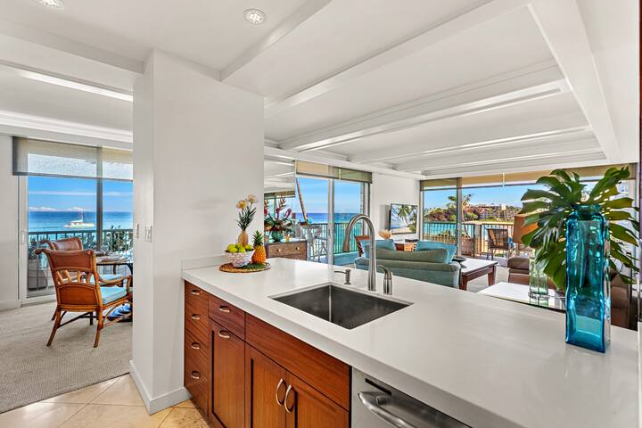 Ocean Frnt steps from beach, dining, shopping 452 gallery image 4