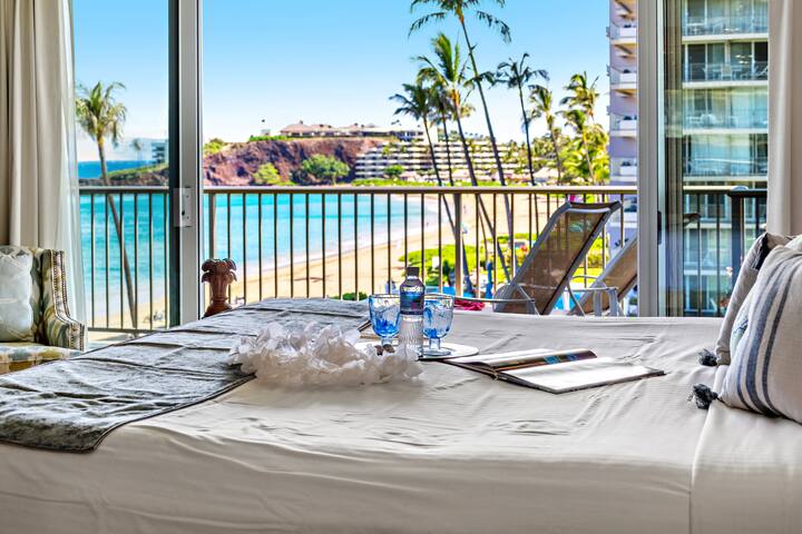 Ocean Frnt steps from beach, dining, shopping 452 gallery image 2