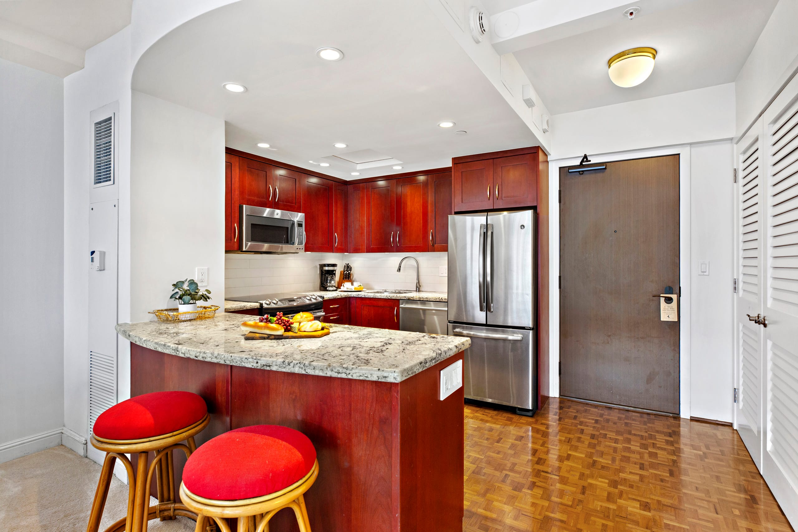 Condo in Lahaina · ★5.0 · 1 bedroom · 1 bed · 1 bath - Image 11