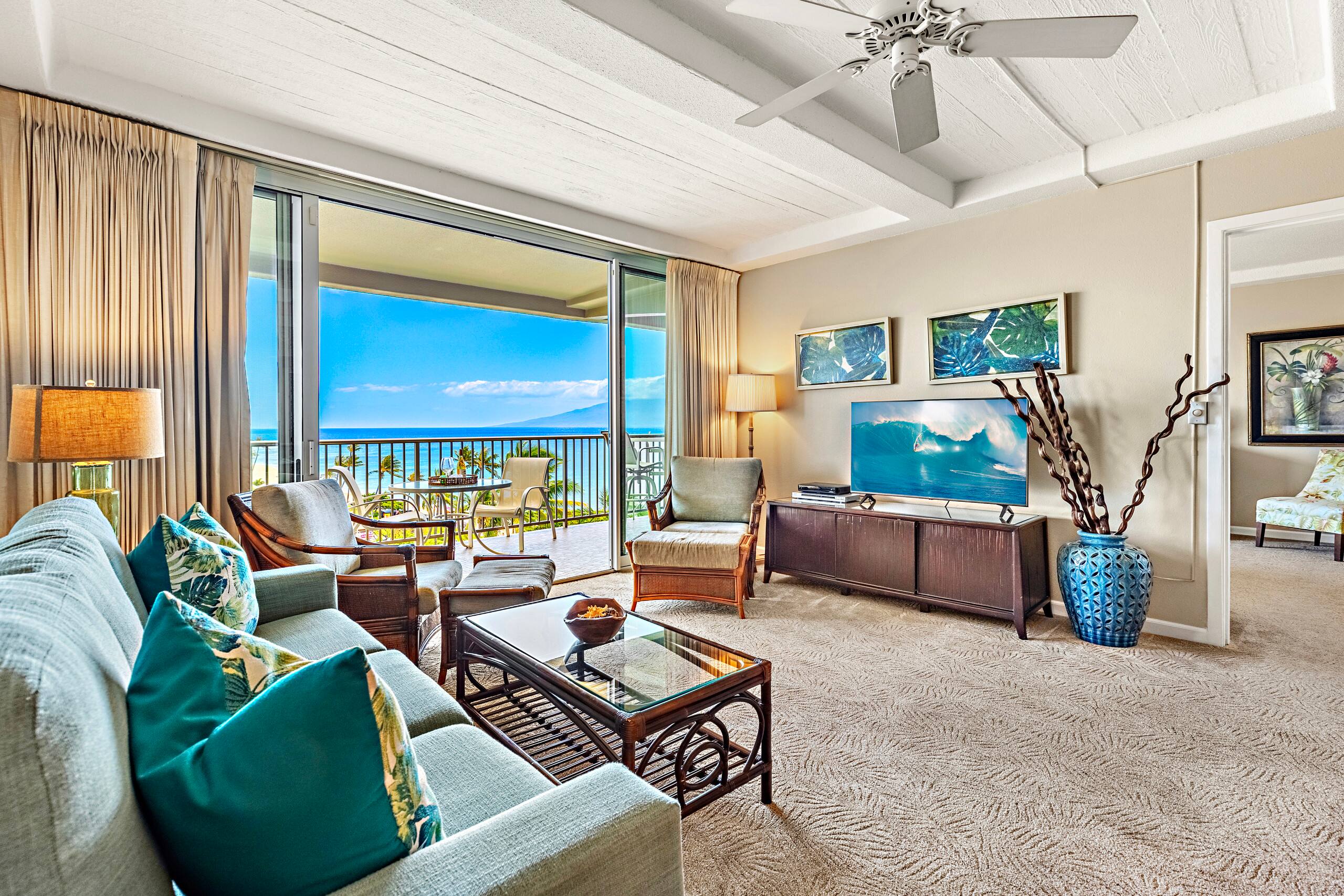 Condo in Lahaina · ★4.33 · 1 bedroom · 1 bed · 2 baths - Image 2