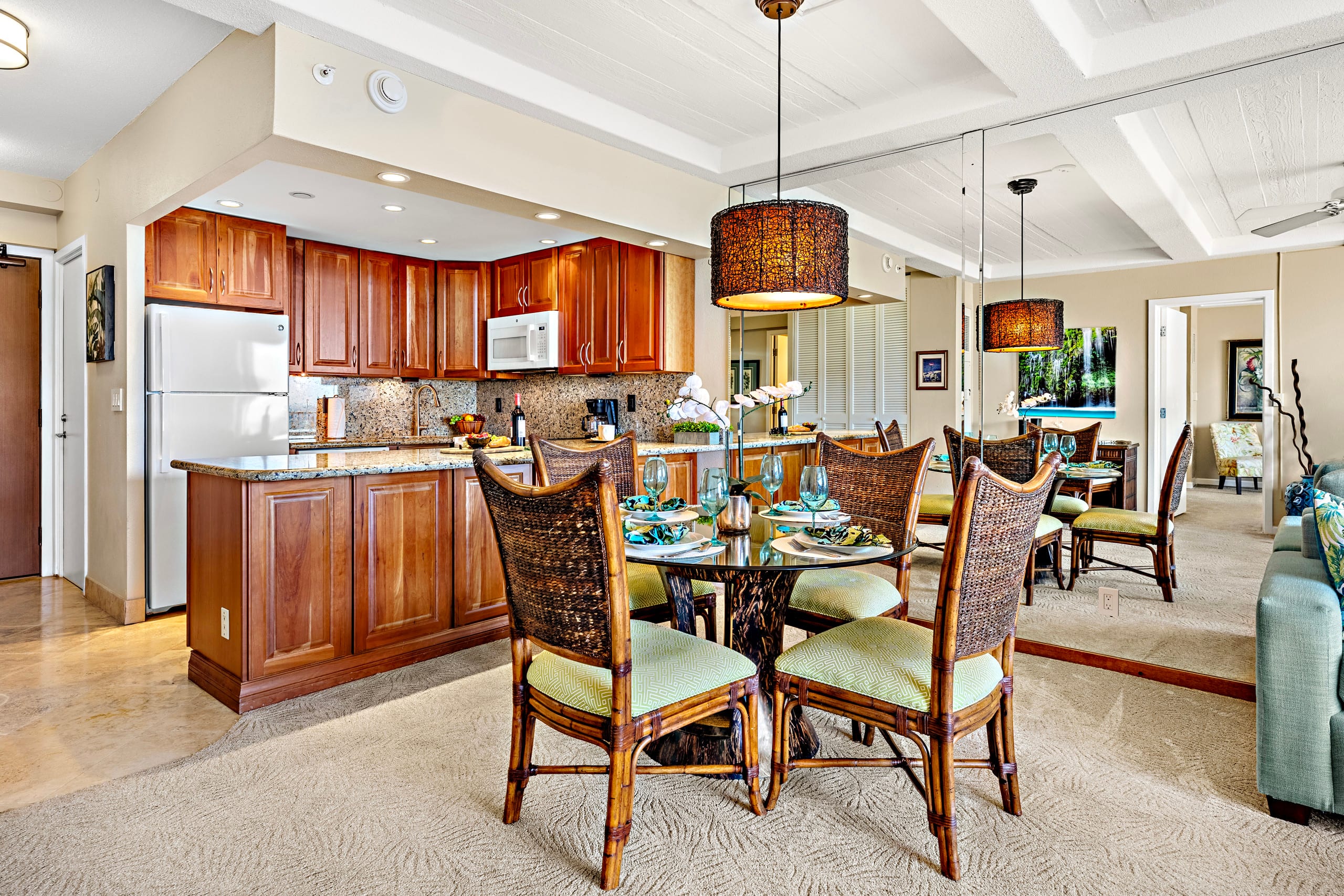 Condo in Lahaina · ★4.33 · 1 bedroom · 1 bed · 2 baths - Image 9
