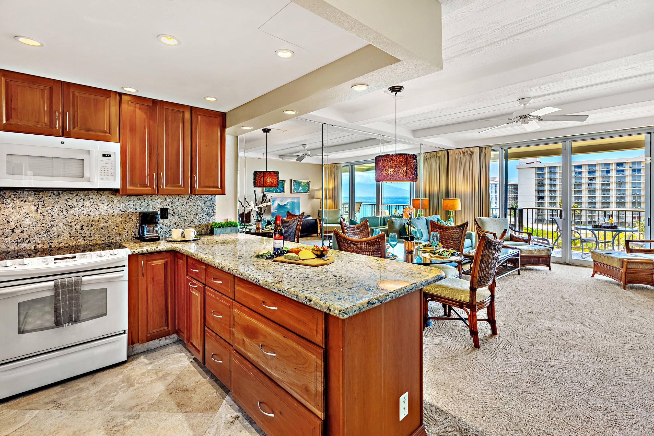 Condo in Lahaina · ★4.33 · 1 bedroom · 1 bed · 2 baths - Image 13
