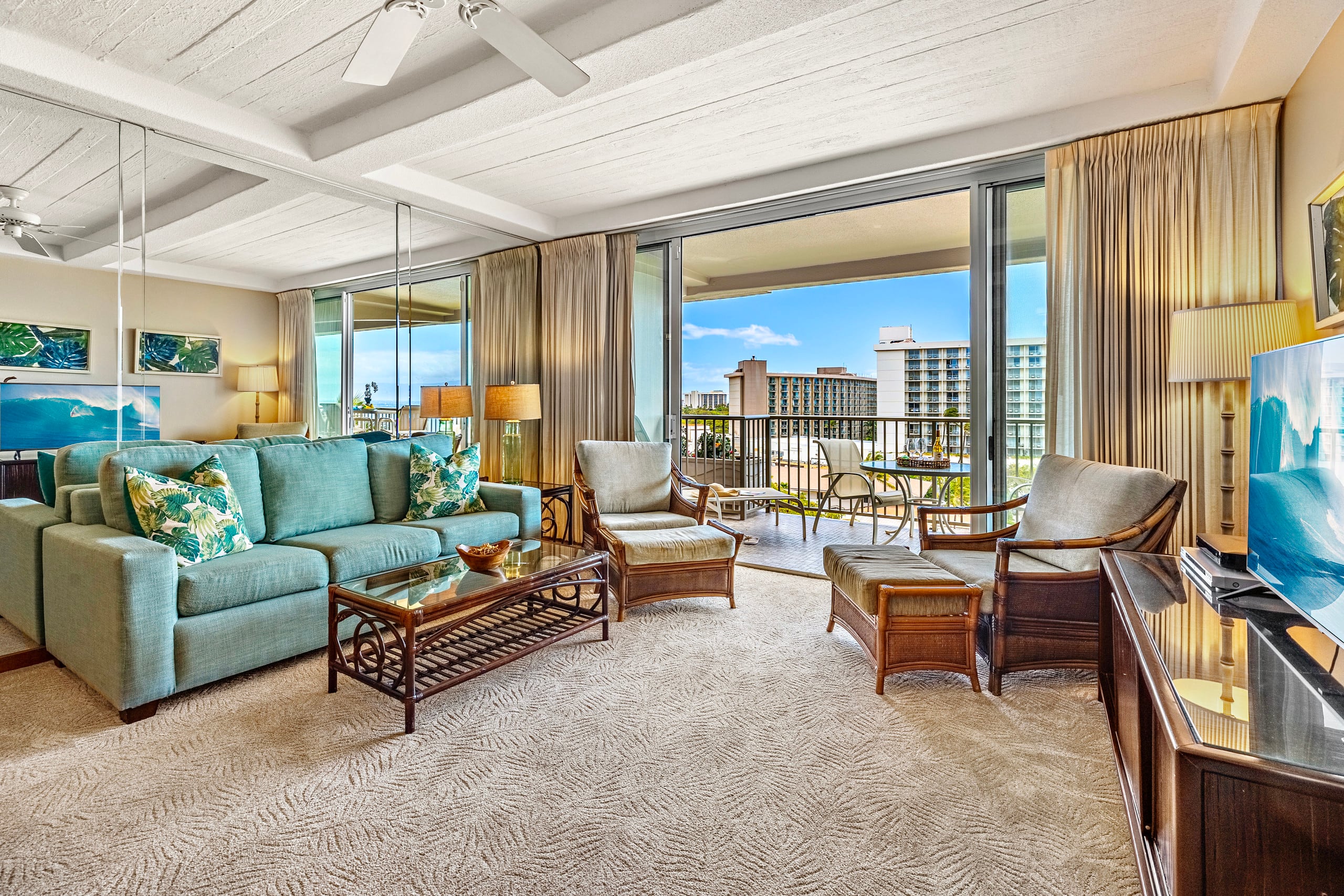 Condo in Lahaina · ★4.33 · 1 bedroom · 1 bed · 2 baths - Image 8