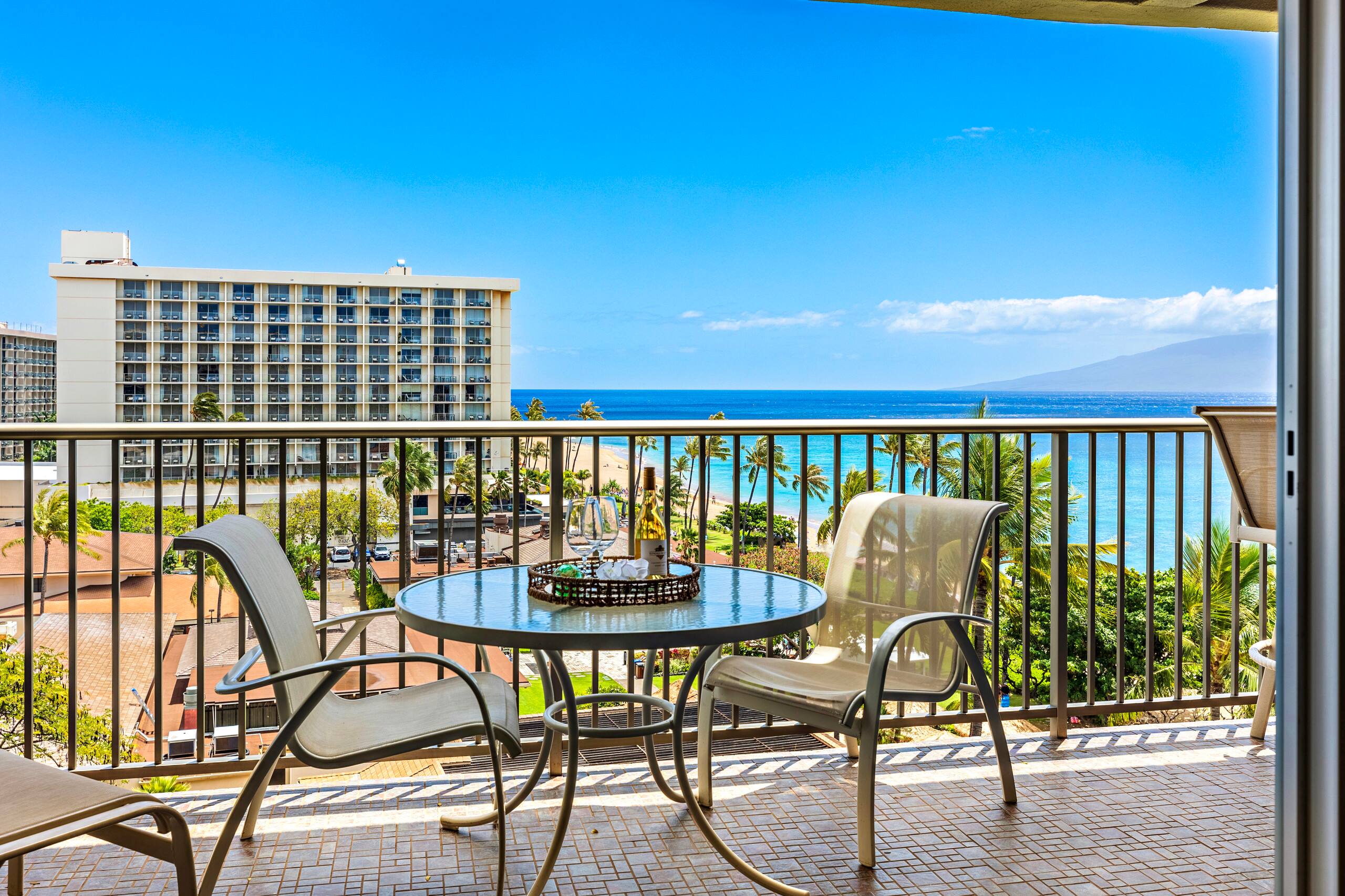 Condo in Lahaina · ★4.33 · 1 bedroom · 1 bed · 2 baths - Image 6