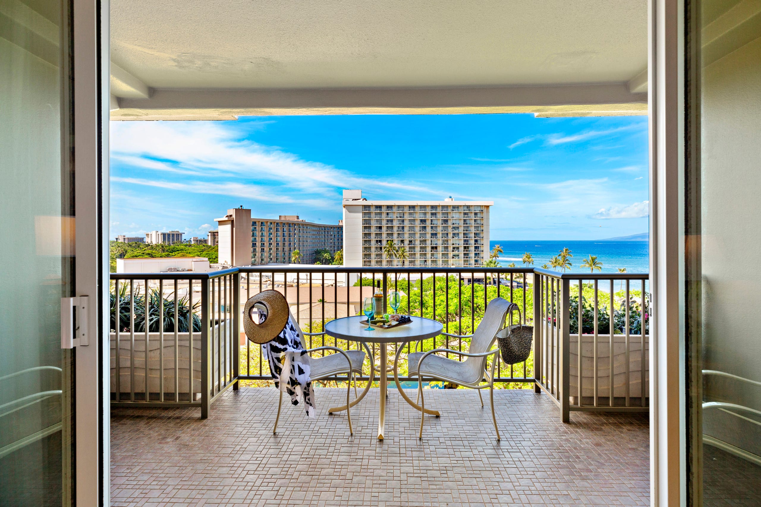 Condo in Lahaina · ★5.0 · Studio · 1 bath - Image 8
