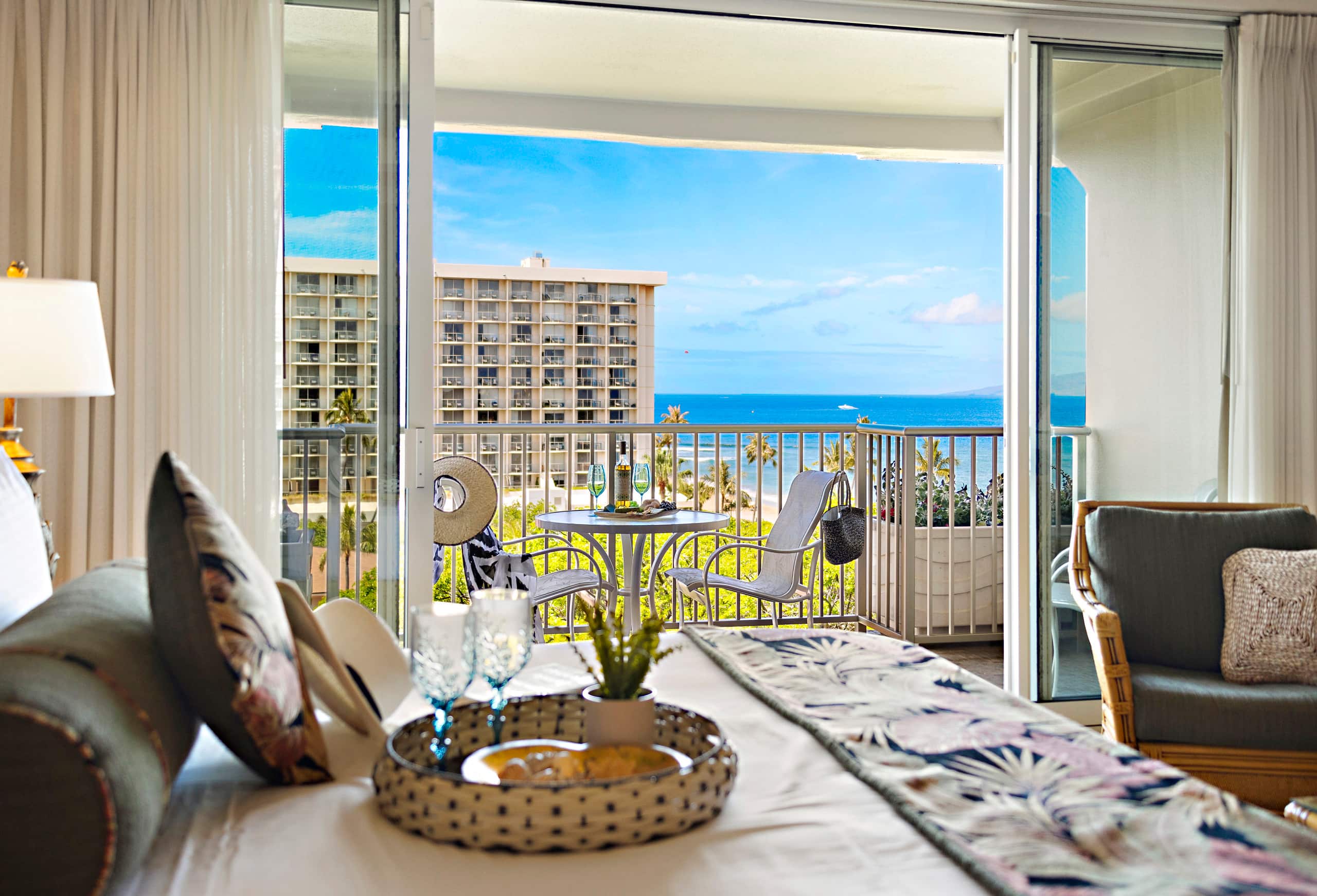 Condo in Lahaina · ★5.0 · Studio · 1 bath - Image 1