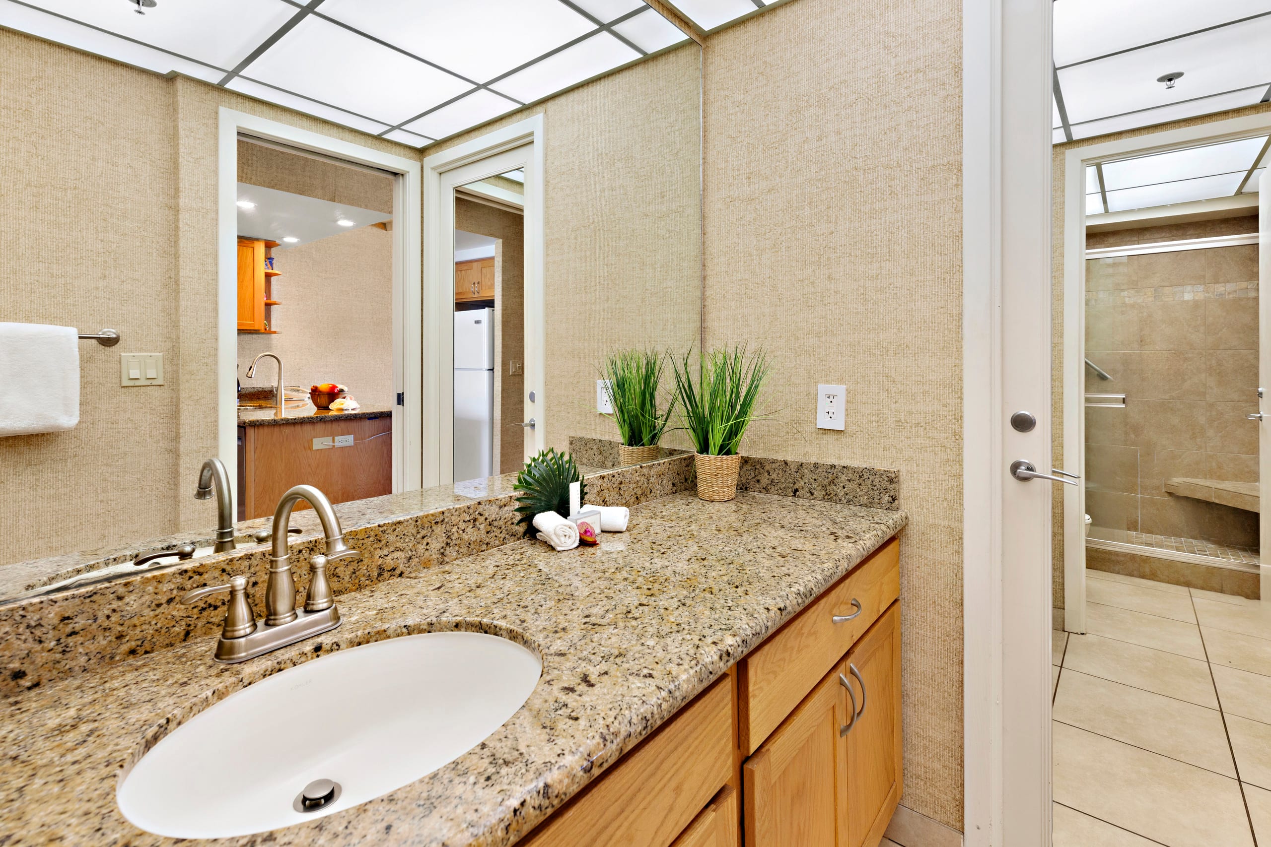Condo in Lahaina · ★5.0 · Studio · 1 bath - Image 22