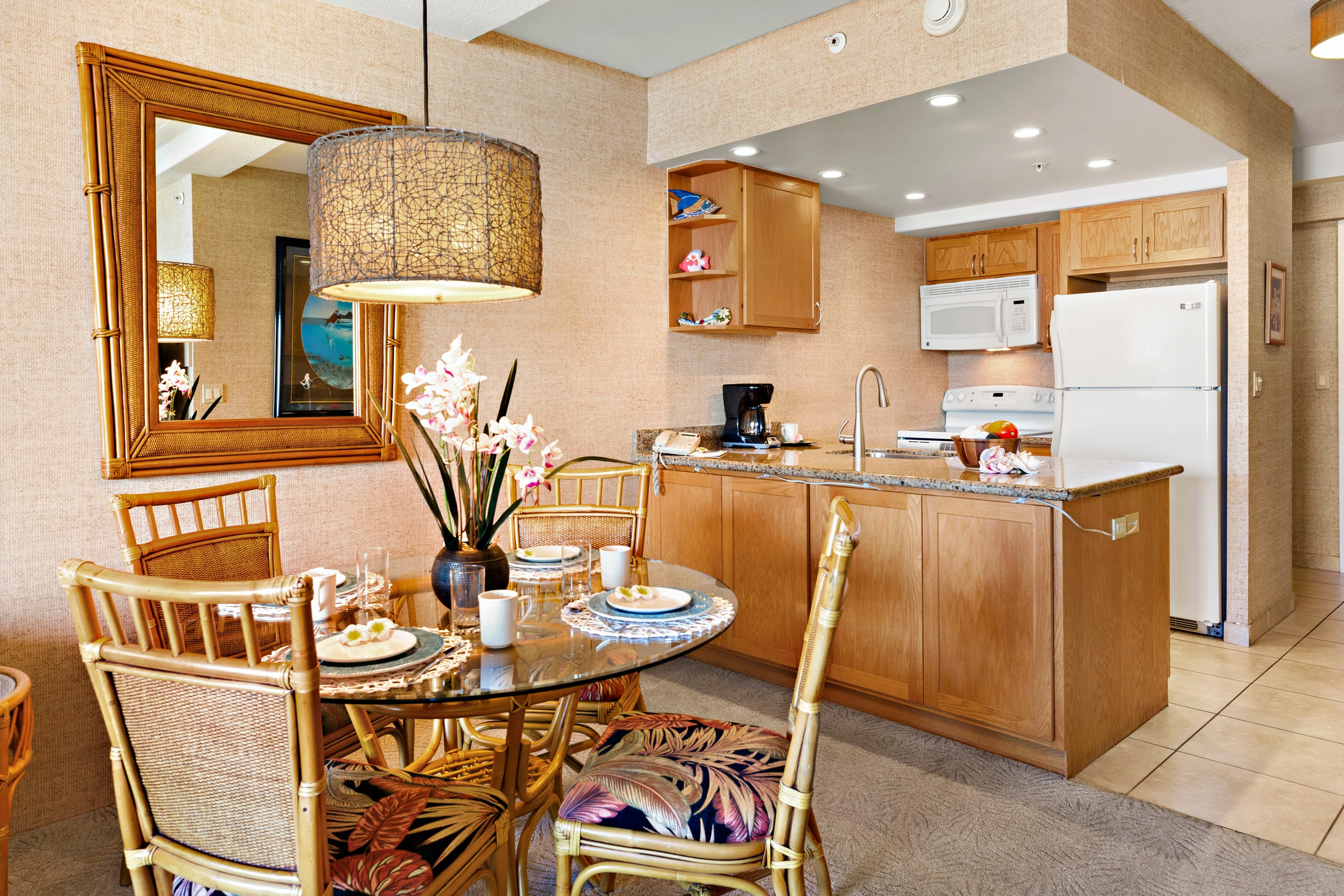 Condo in Lahaina · ★5.0 · Studio · 1 bath - Image 17