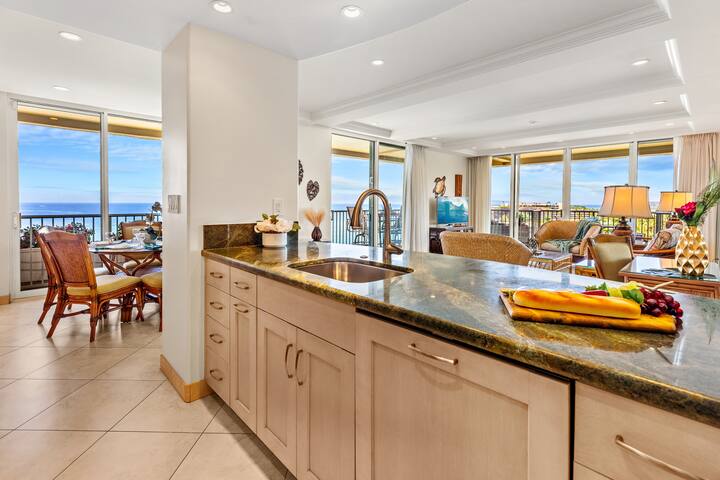 Ocean Frnt steps from beach, dining, shopping 952 gallery image 5