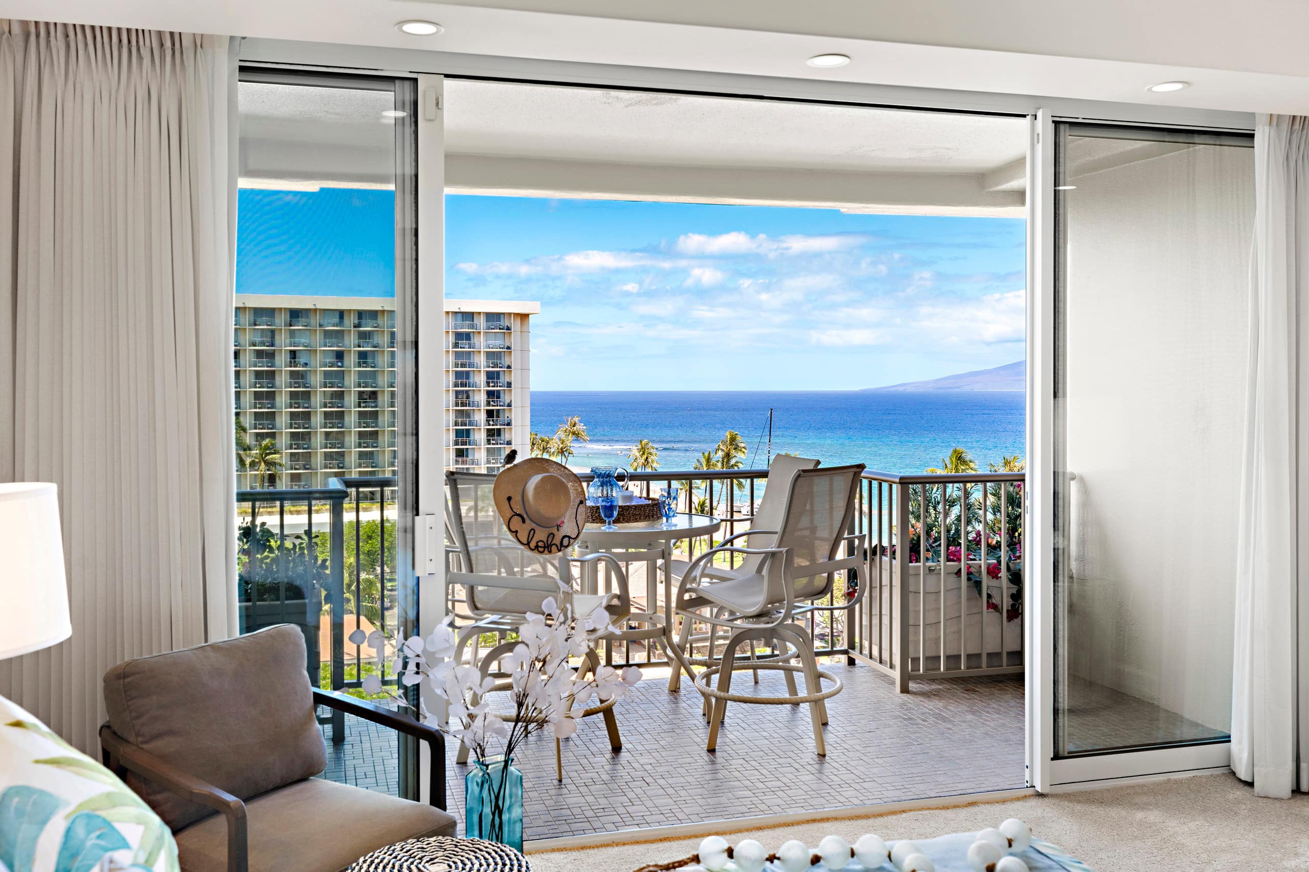Condo in Lahaina · ★4.83 · Studio · 1 bed · 1 bath - Image 2