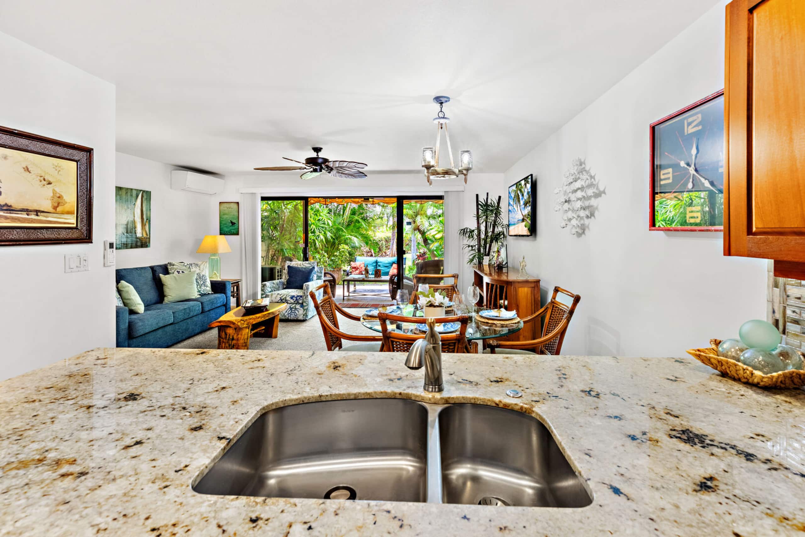 Condo in Kihei · ★4.67 · 1 bedroom · 2 beds · 2 private baths - Image 16