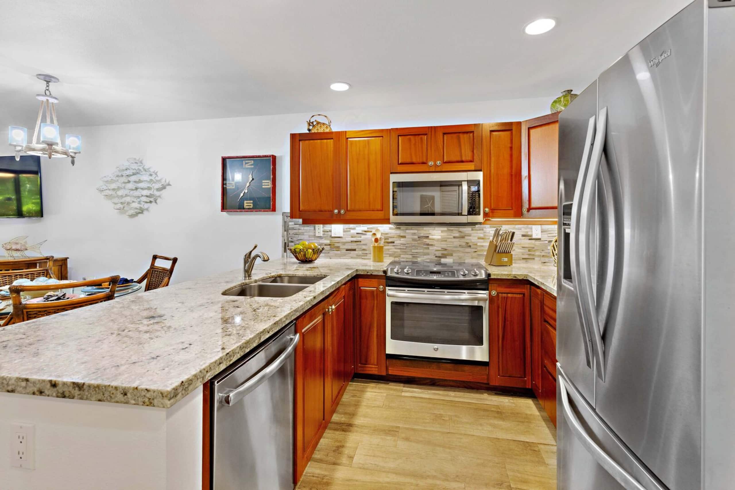 Condo in Kihei · ★4.67 · 1 bedroom · 2 beds · 2 private baths - Image 15