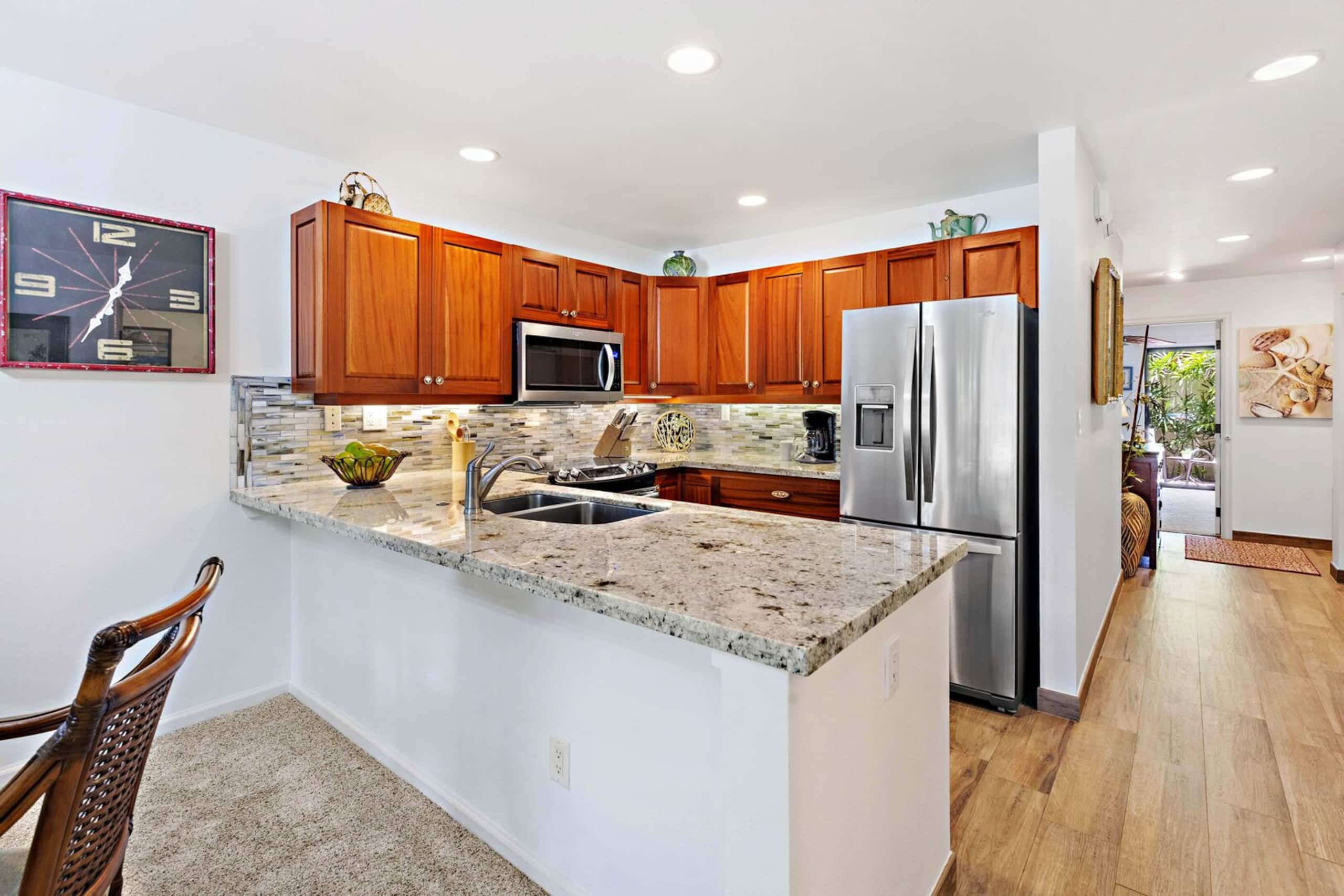 Condo in Kihei · ★4.67 · 1 bedroom · 2 beds · 2 private baths - Image 14