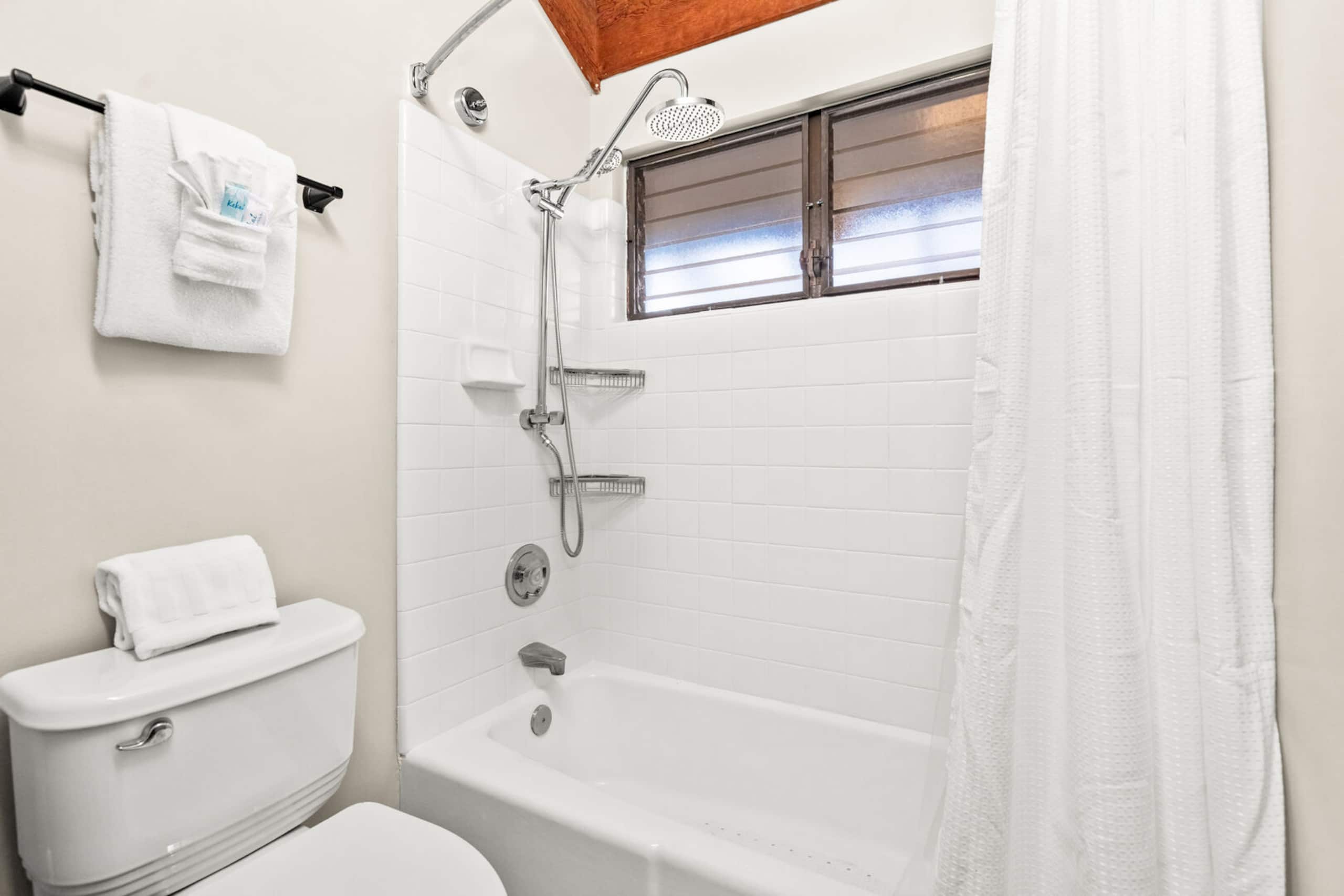 Condo in Kihei · ★4.67 · 2 bedrooms · 3 beds · 2 baths - Image 26