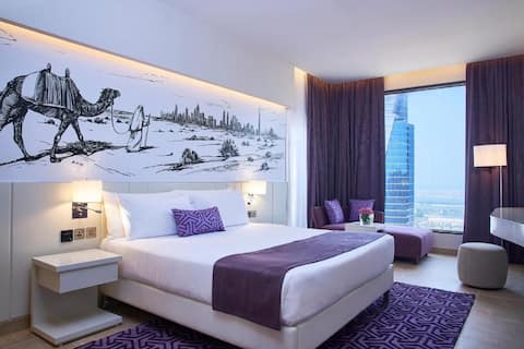 Top Airbnb: 2 Bedroom Suite Near Internet Metro Station in Al Sufouh Second