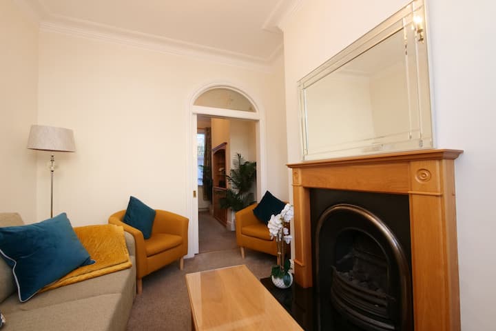 59 Moss Green-close To The City Centre - York