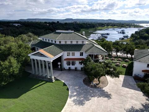 The Gatsby Mansion Waterfront w Casino Theater Spa
