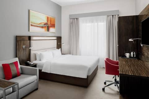 Top Airbnb: Standard Room In Media City with Free Breakfast in Al Sufouh Second