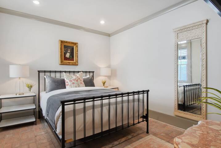 Historic Restored Home | Downtown gallery image 5