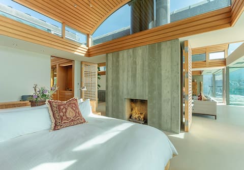 3902 Pacific Zen - Stunning Oceanfront Luxury Home
