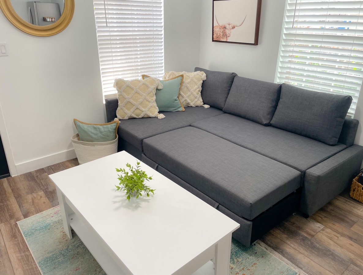 Backyard Oasis w/Pool, walkable, 5 min to dtwn