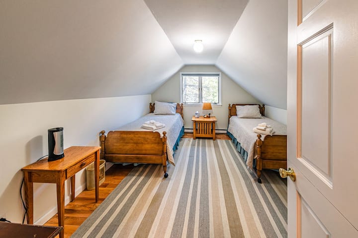 Chumba cha kulala cha watu wawili 4