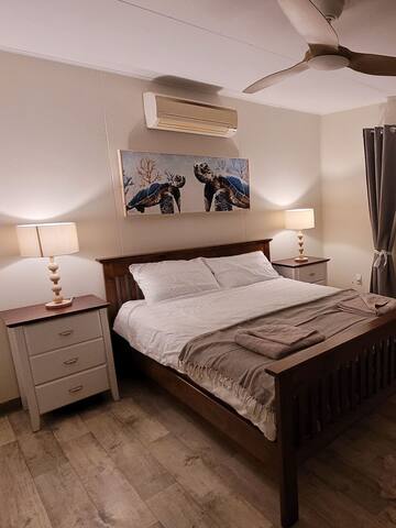 16 Stokes-Hughes Street gallery image 5