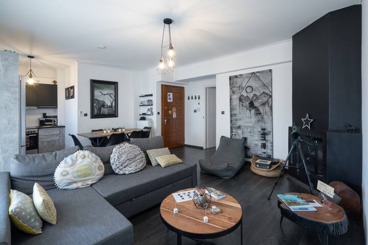 Athens Penthouse with Acropolis View gallery image 2