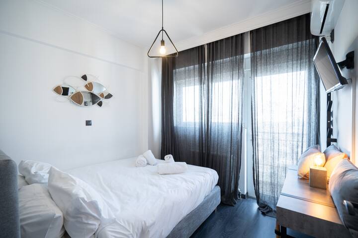 Athens Penthouse with Acropolis View gallery image 3