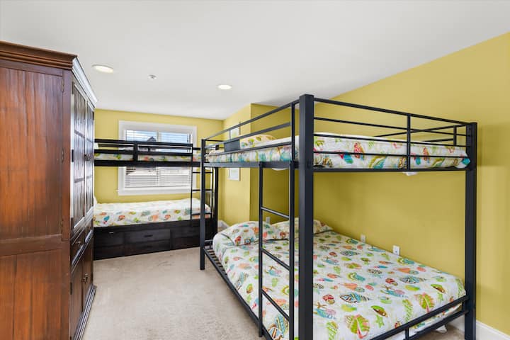 11 - CR3_006916 -2