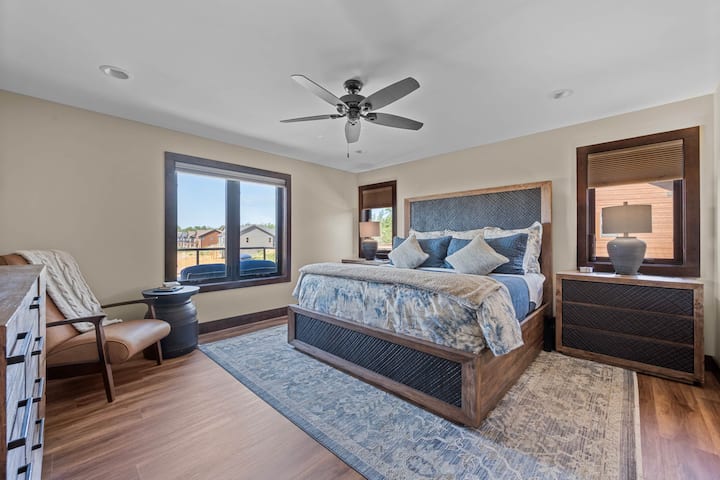 WisCottage on Beach Lake Wisconsin a DI4Y Vacation Rental - Bed room #1 King Size Bed